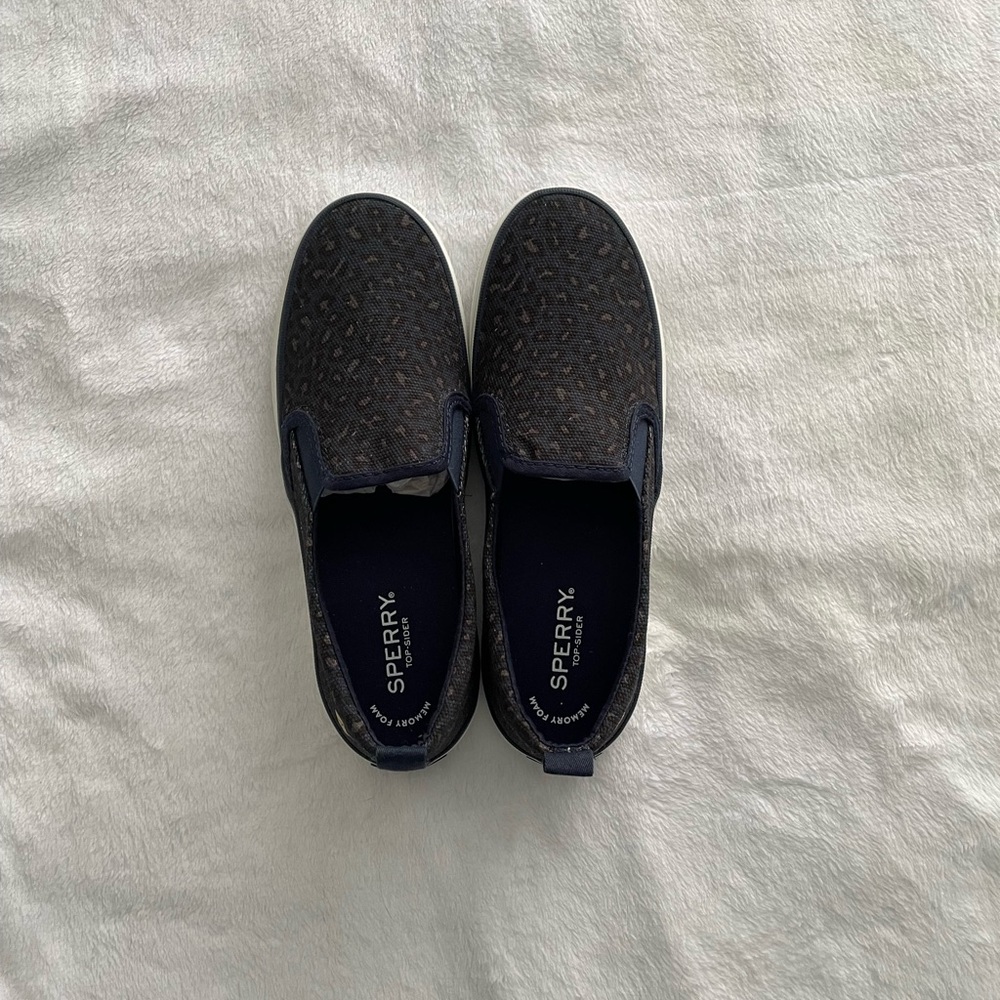 Sperry Women’s Navy Slip-On Shoes Like New, Size 7